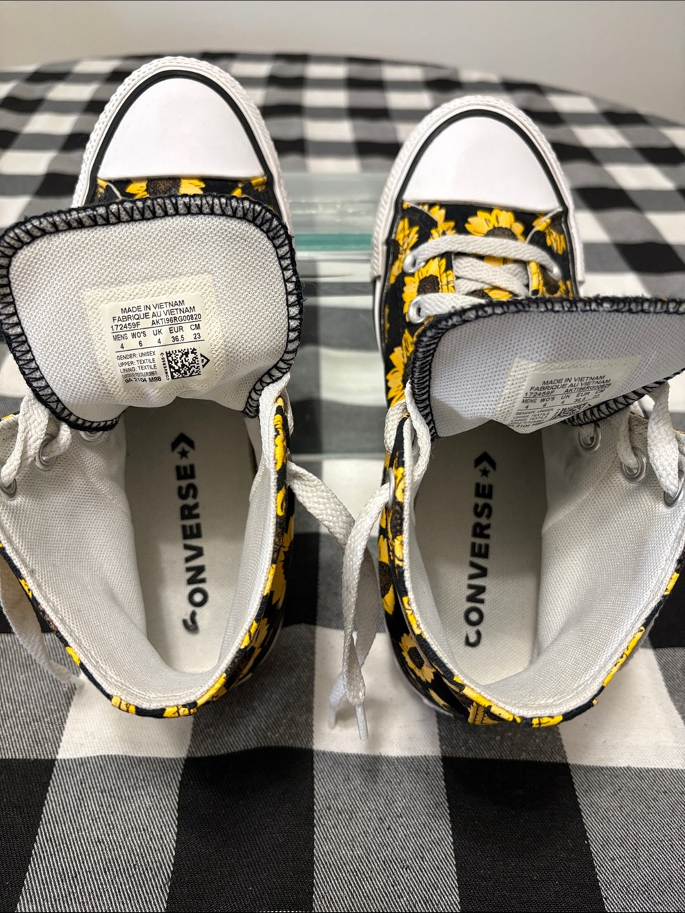 Converse Chuck Taylor All Star Sunflower Floral Shoes Sneakers Sz 6 Yellow Black - Picture 9 of 12